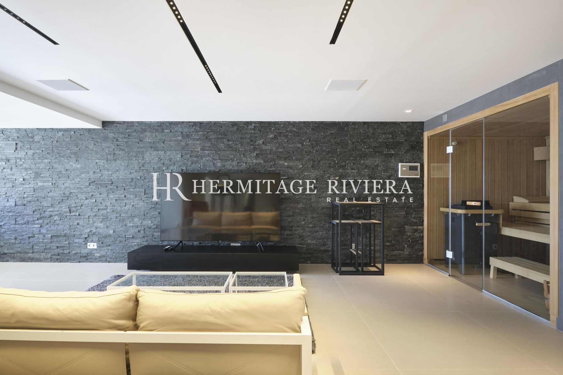 Propiedad moderna - Vistas al mar - Piscina (imagen 28)