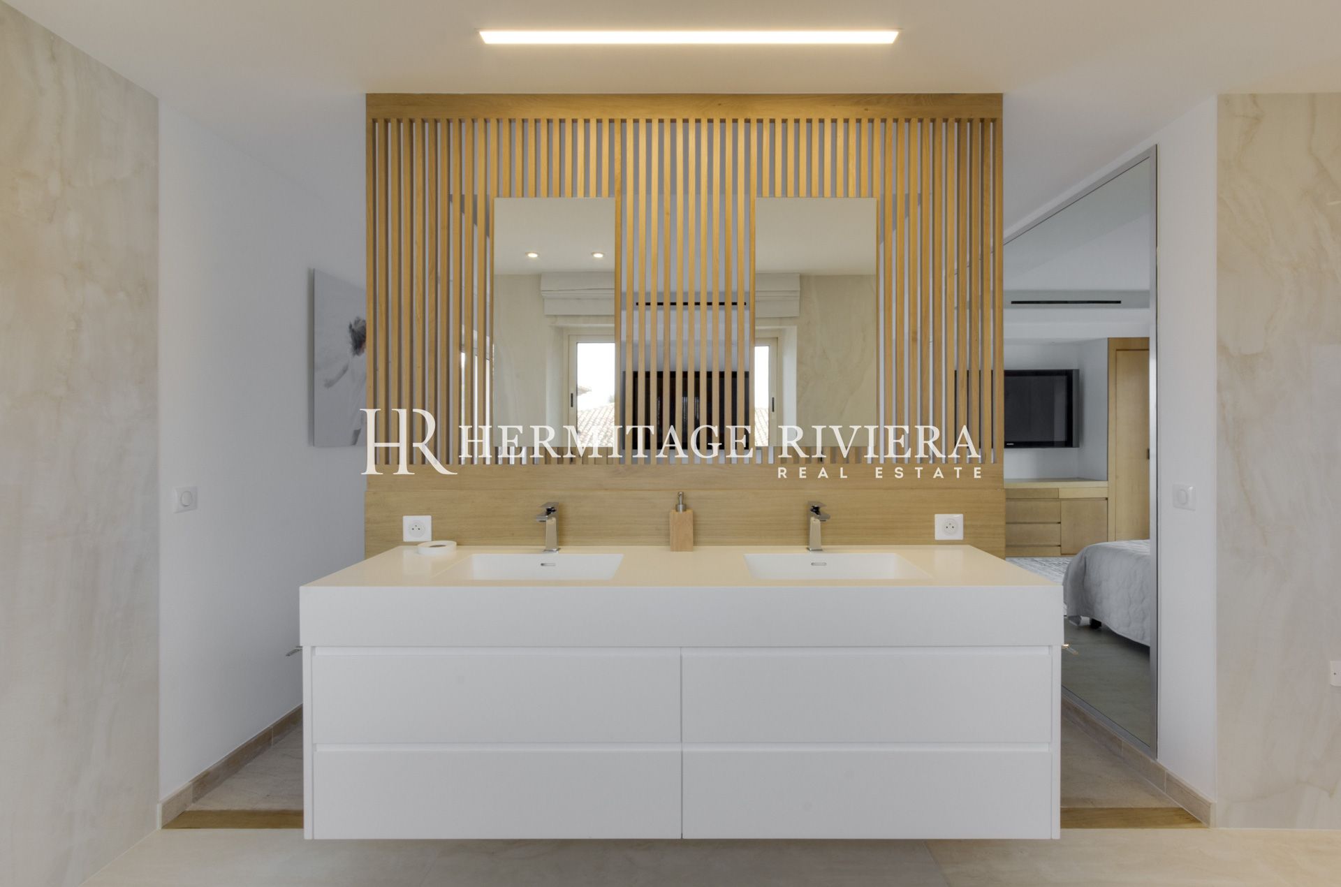 Fronte mare - Accesso diretto al mare - Piscina - Tenuta chiusa (immagine 22)